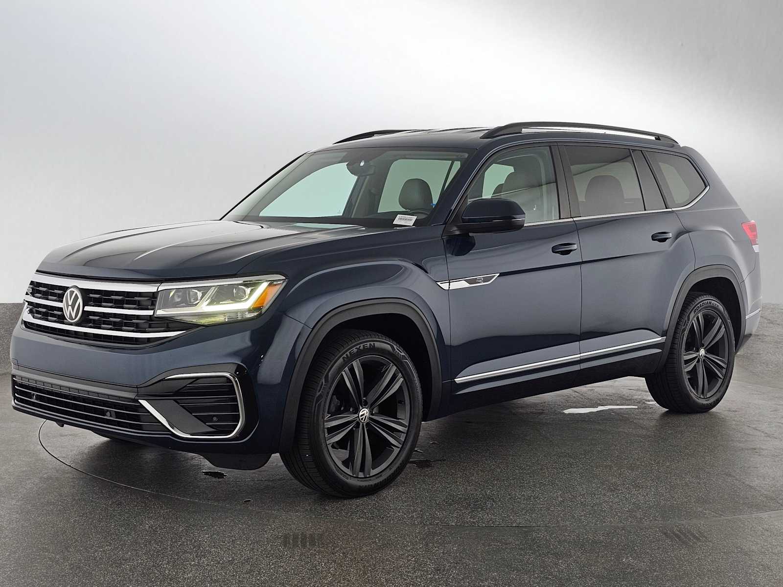 2021 Volkswagen Atlas SE w/Tech R-Line
