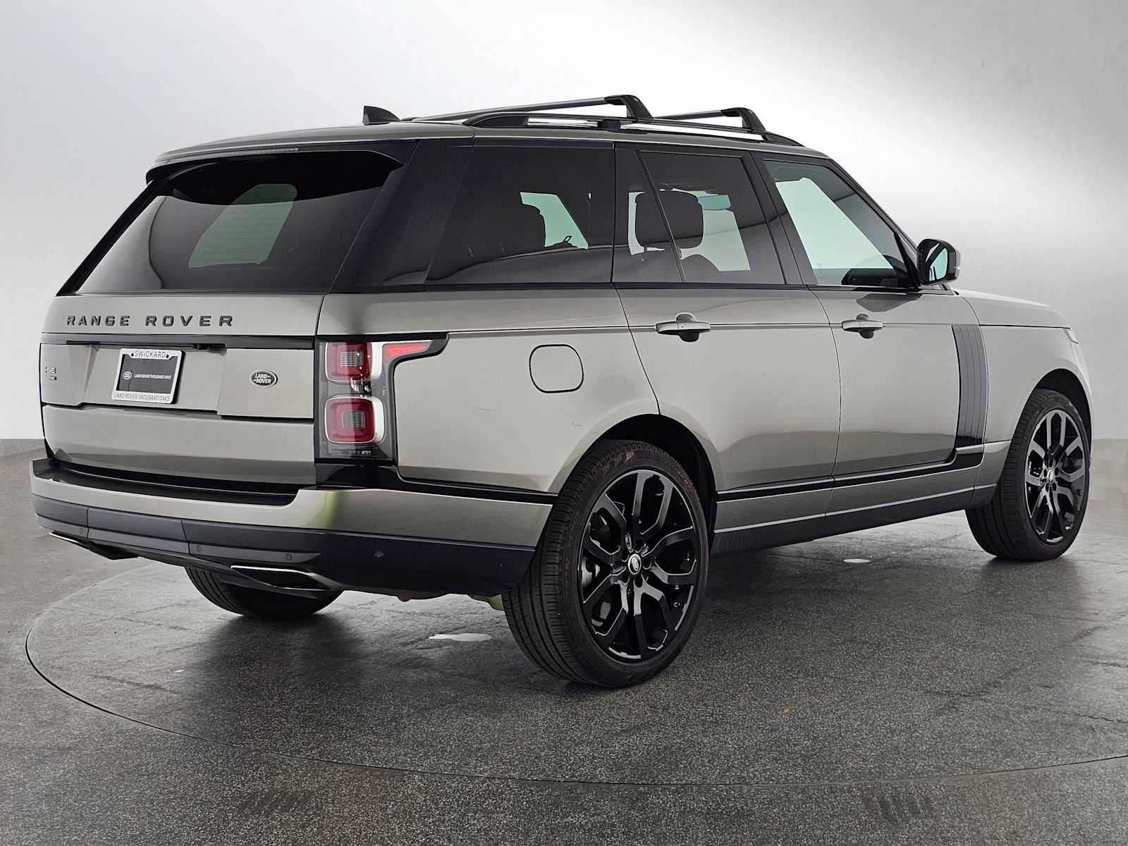 2020 Land Rover Range Rover P525 HSE photo 3