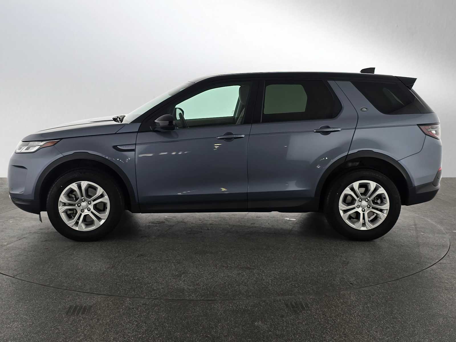 2023 Land Rover Discovery Sport S photo 2