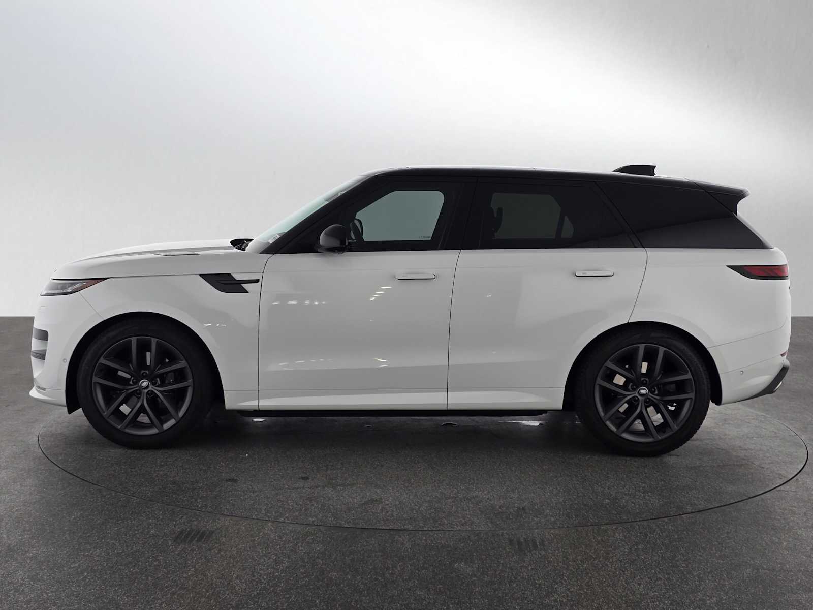 Used 2024 Land Rover Range Rover Sport SE Dynamic with VIN SAL1L9FU4RA167844 for sale in Thousand Oaks, CA