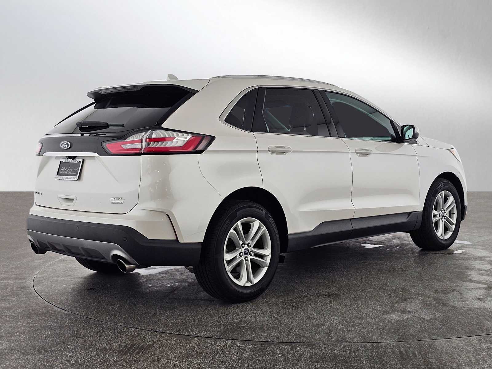 2019 Ford Edge SEL photo 3