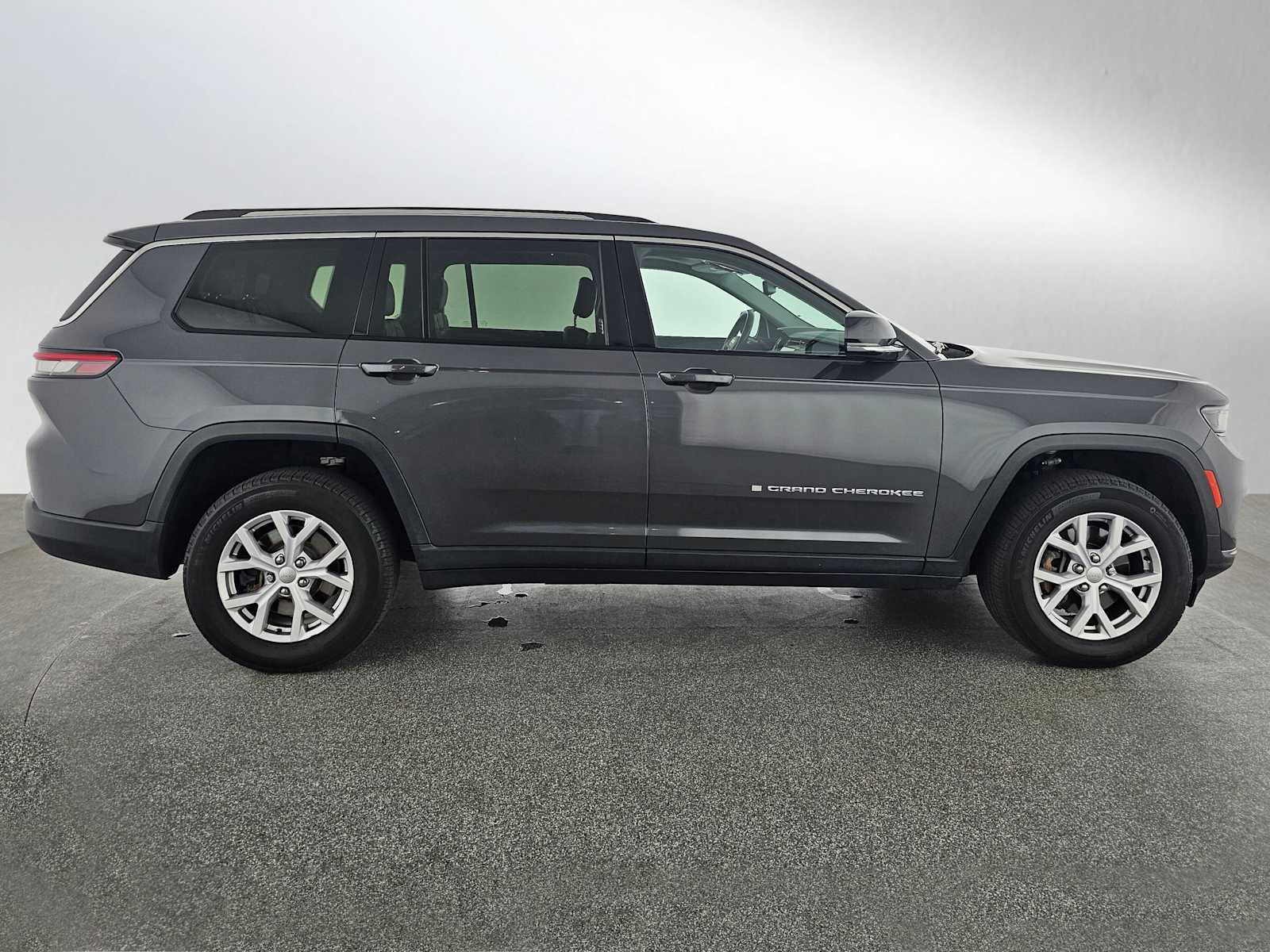 Used 2022 Jeep Grand Cherokee L Limited with VIN 1C4RJKBG4N8556539 for sale in Thousand Oaks, CA