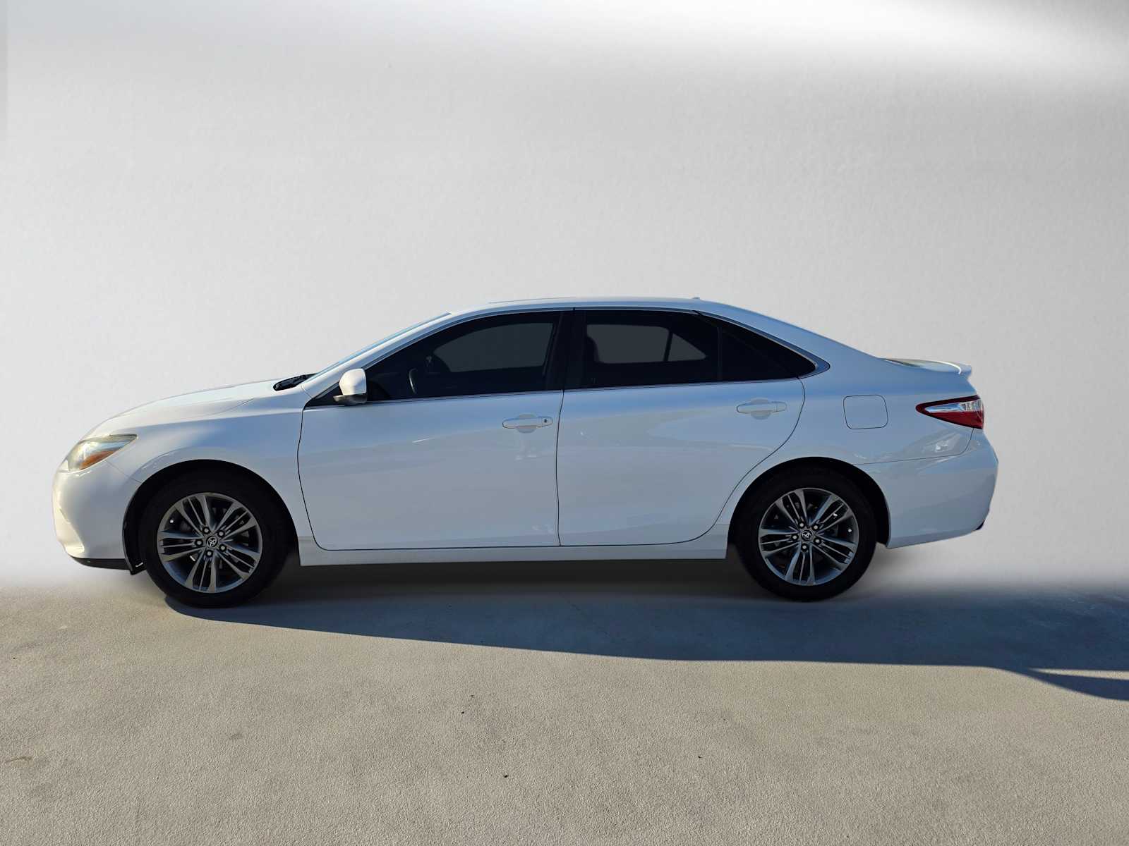 Used 2016 Toyota Camry Special Edition with VIN 4T1BF1FK6GU220246 for sale in Thousand Oaks, CA
