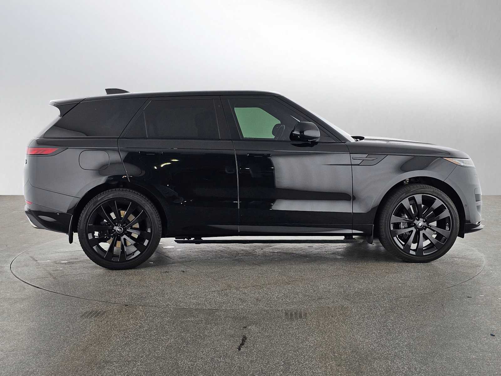 2023 Land Rover Range Rover Sport P530 First Edition photo 2