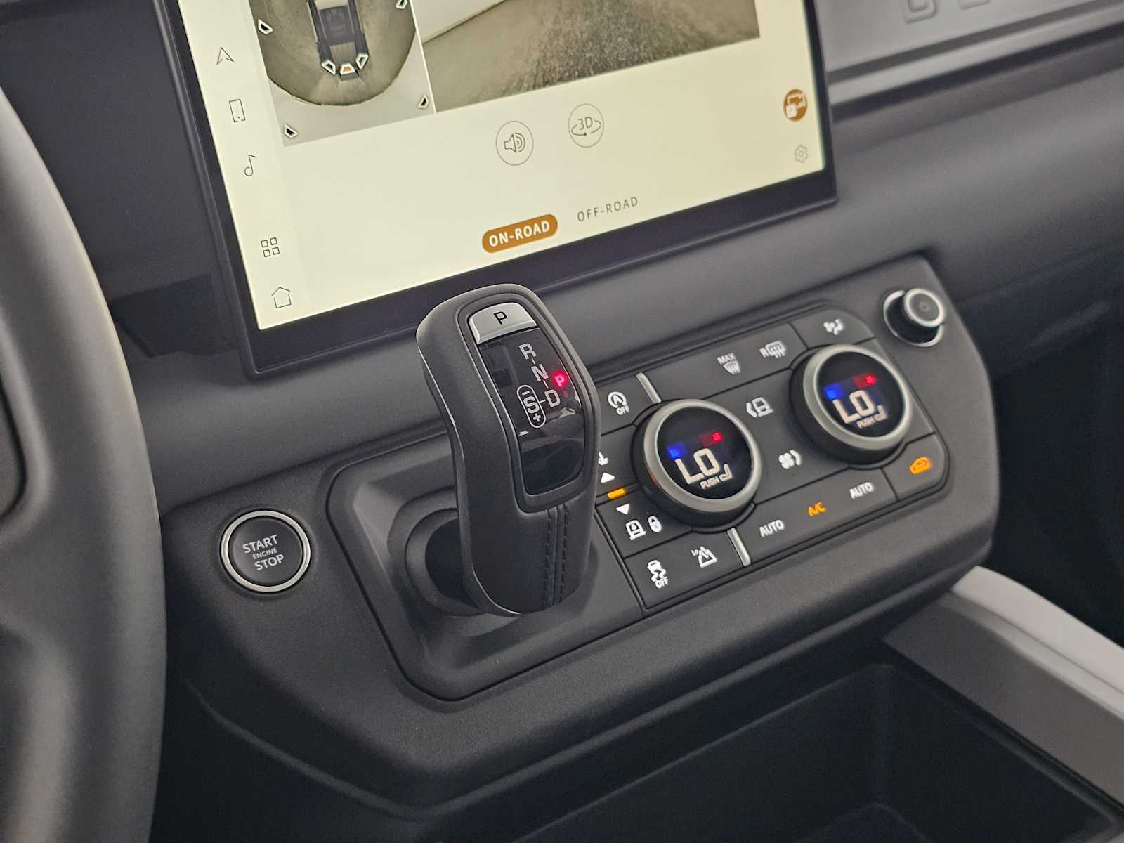 2025 Land Rover Defender X - Photo 30