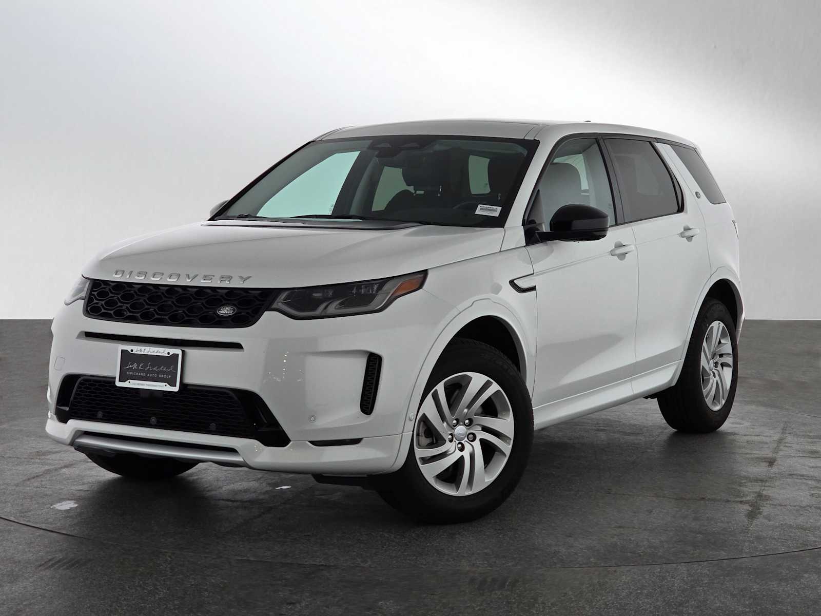 2024 Land Rover Discovery Sport S photo 3