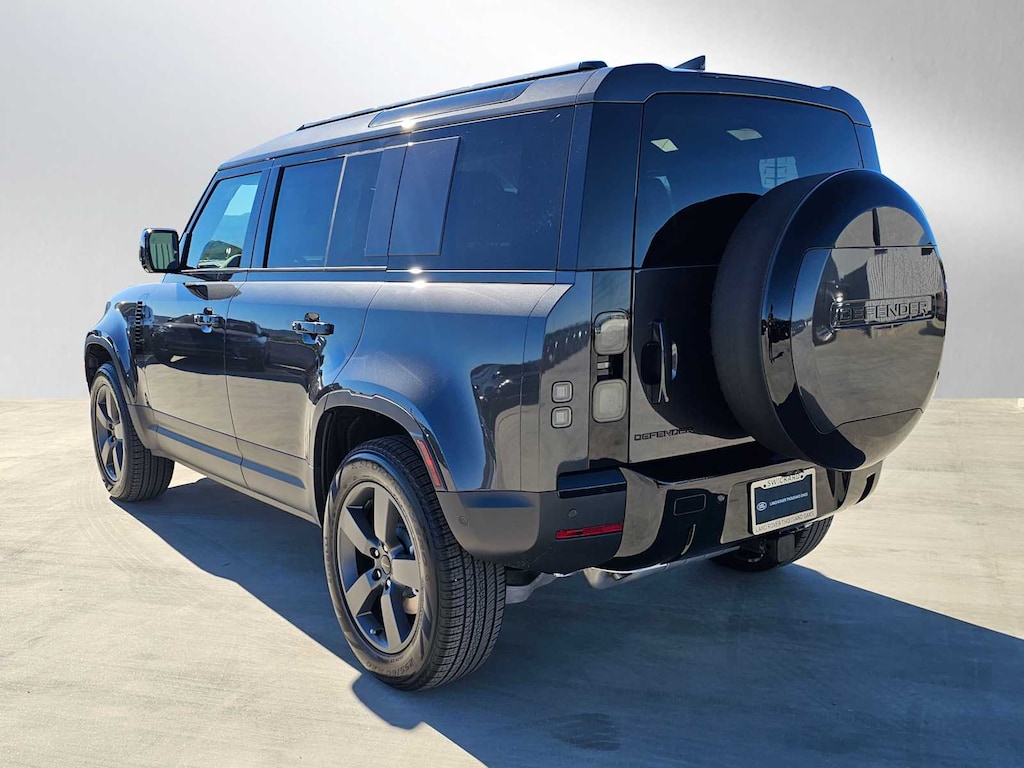 New 2026 Land Rover Defender S 110 P300