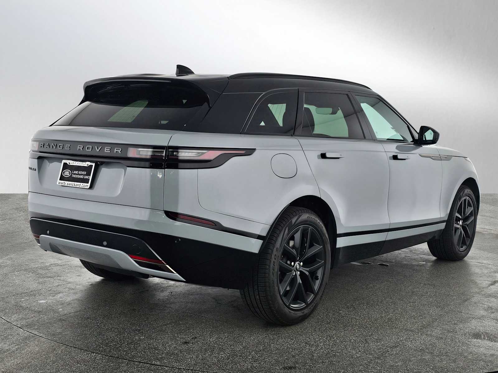 2025 Land Rover Range Rover Velar Dynamic SE photo 4