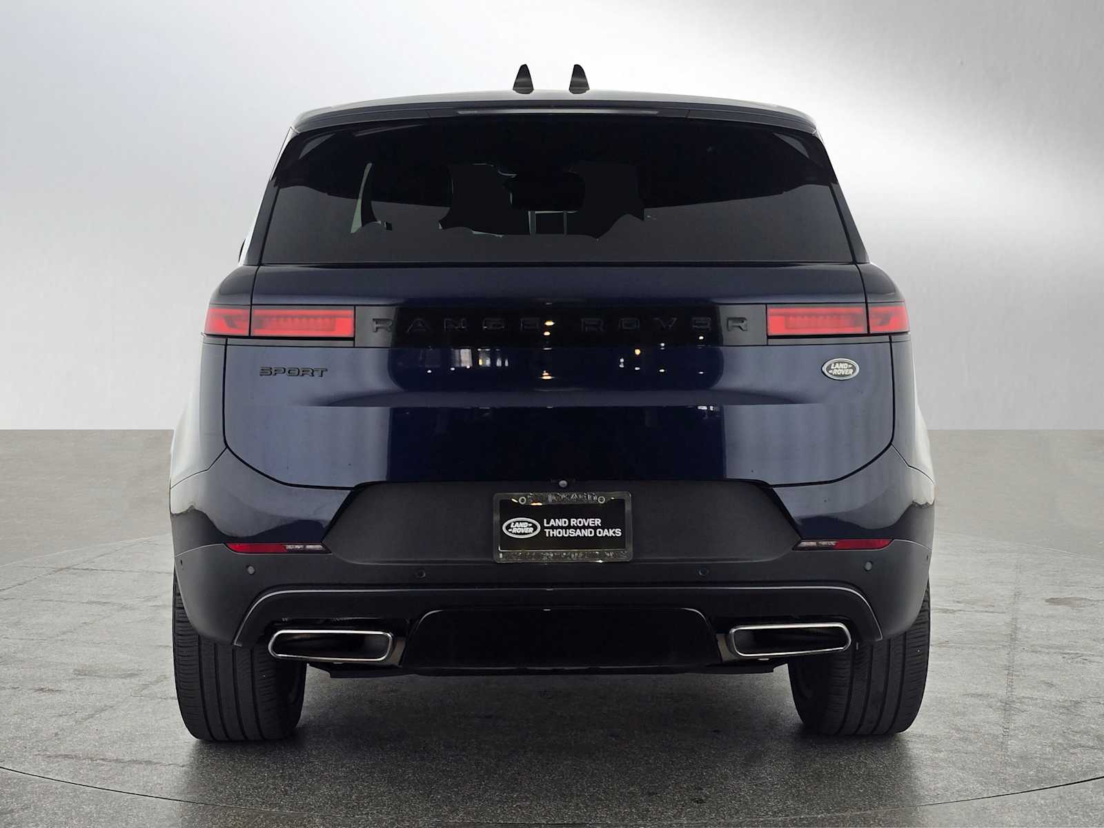 2023 Land Rover Range Rover Sport SE photo 4