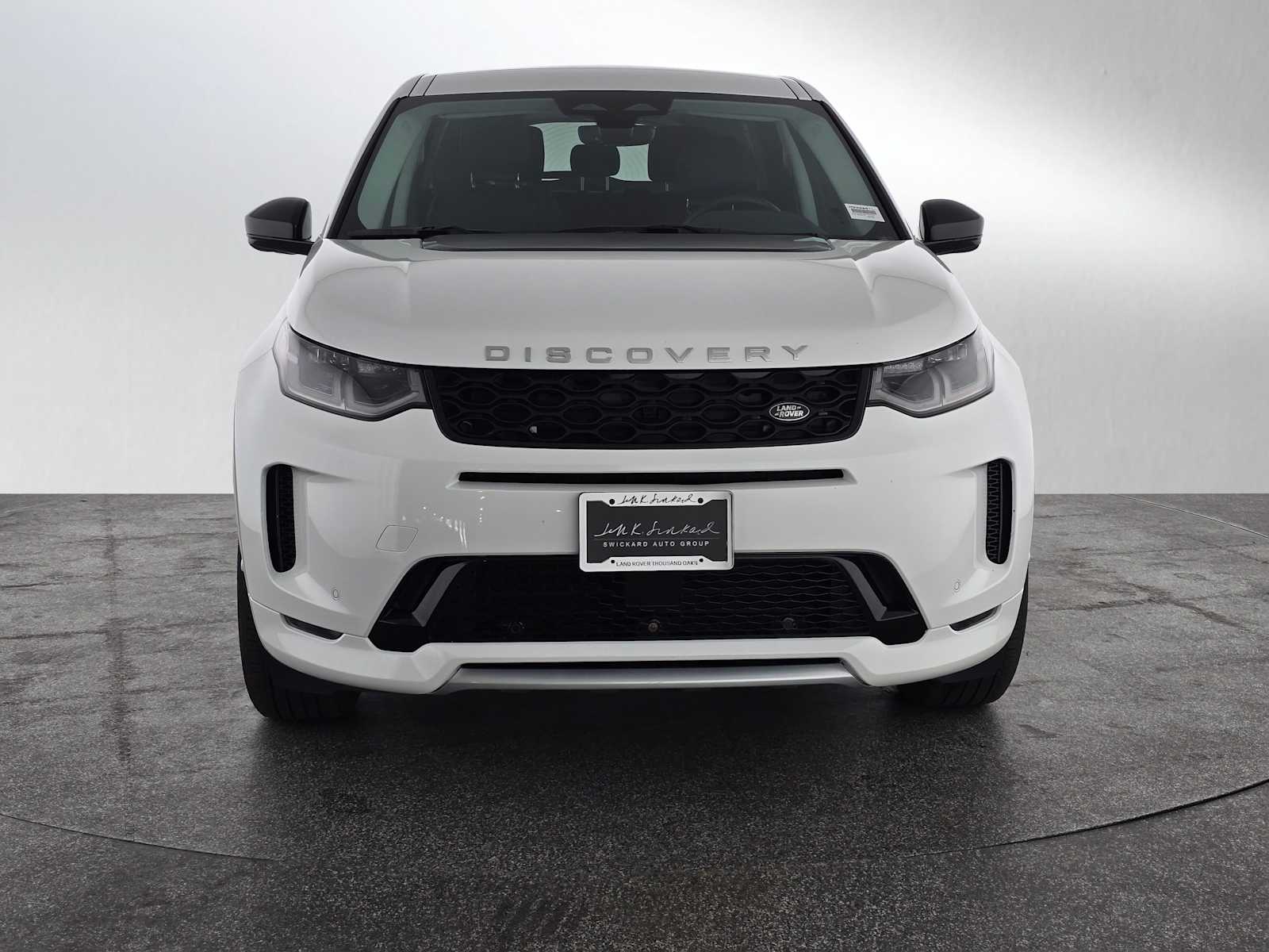 2024 Land Rover Discovery Sport S photo 2