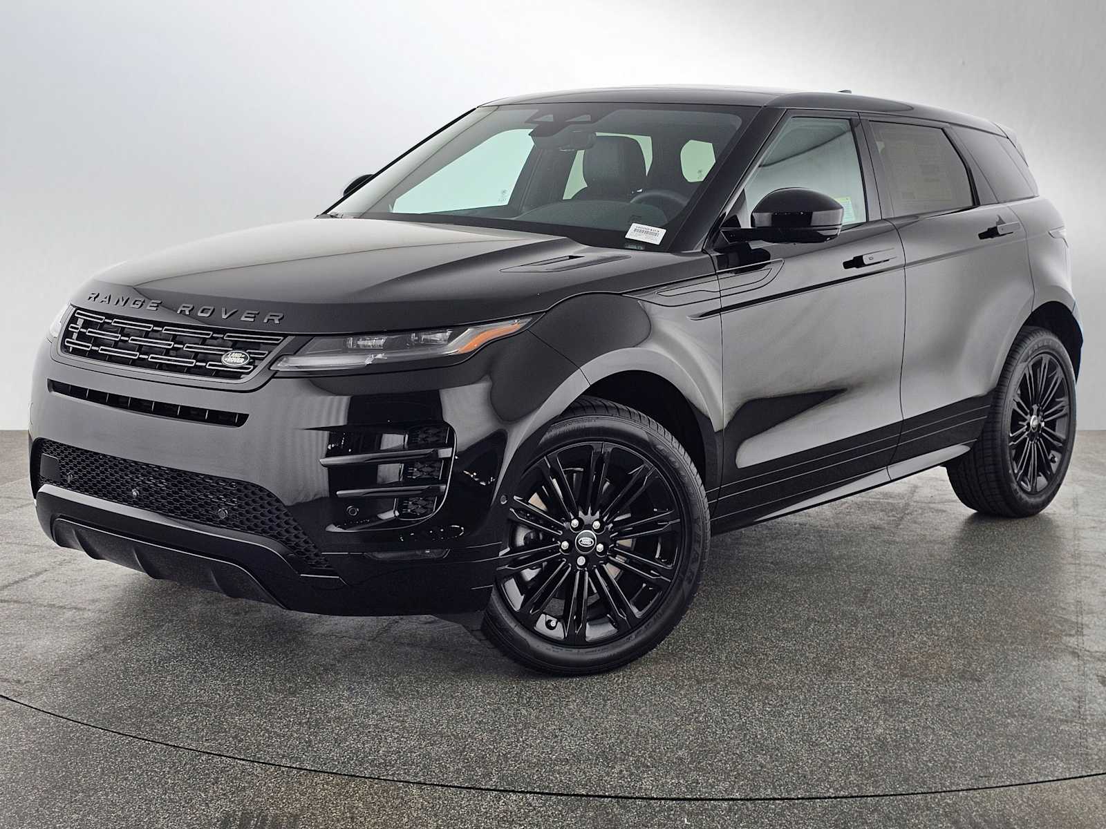 2026 Land Rover Range Rover Evoque Dynamic SE's photo