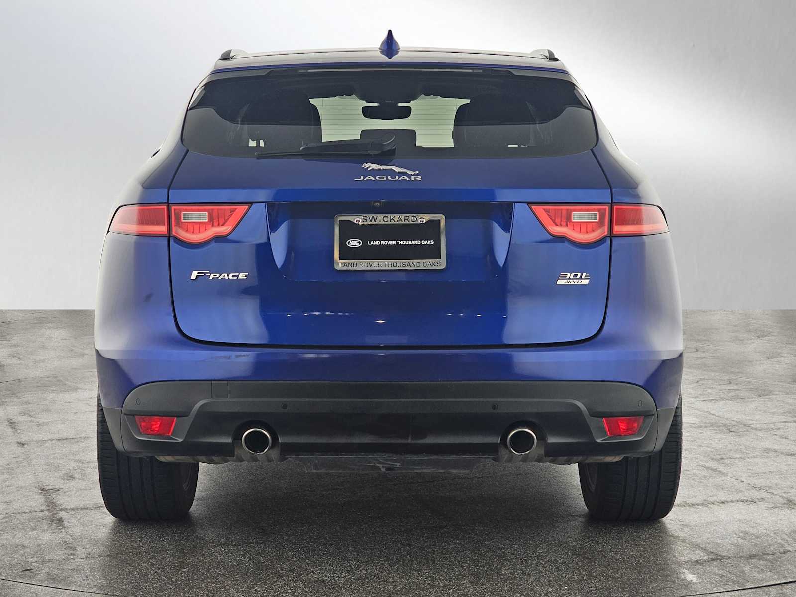 2019 Jaguar F-PACE Prestige photo 3