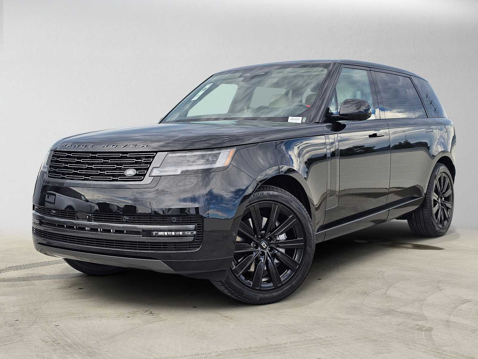 2027 Land Rover Range Rover SE P400 LWB 7 Seat