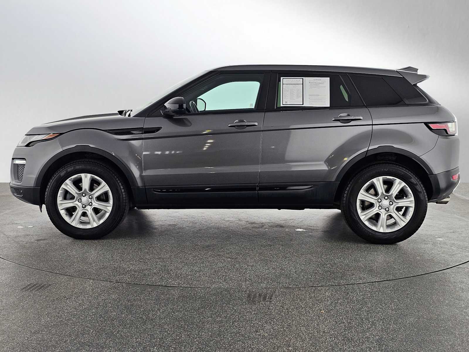Used 2018 Land Rover Range Rover Evoque SE Premium with VIN SALVP2RX1JH297059 for sale in Thousand Oaks, CA