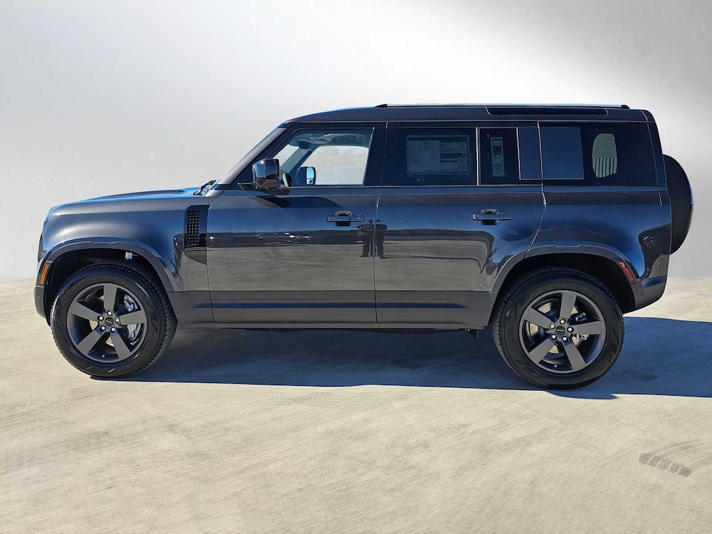 New 2026 Land Rover Defender S 110 P300