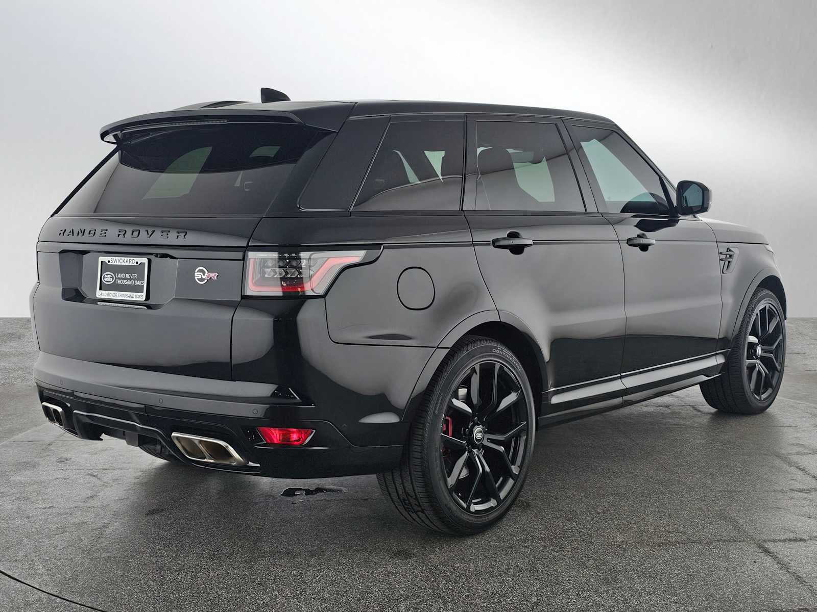 2020 Land Rover Range Rover Sport SVR photo 3