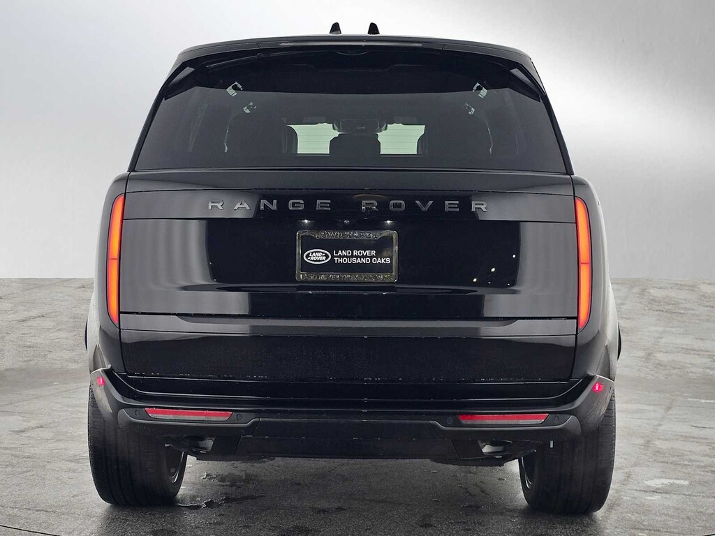 New 2026 Land Rover Range Rover SE SUV