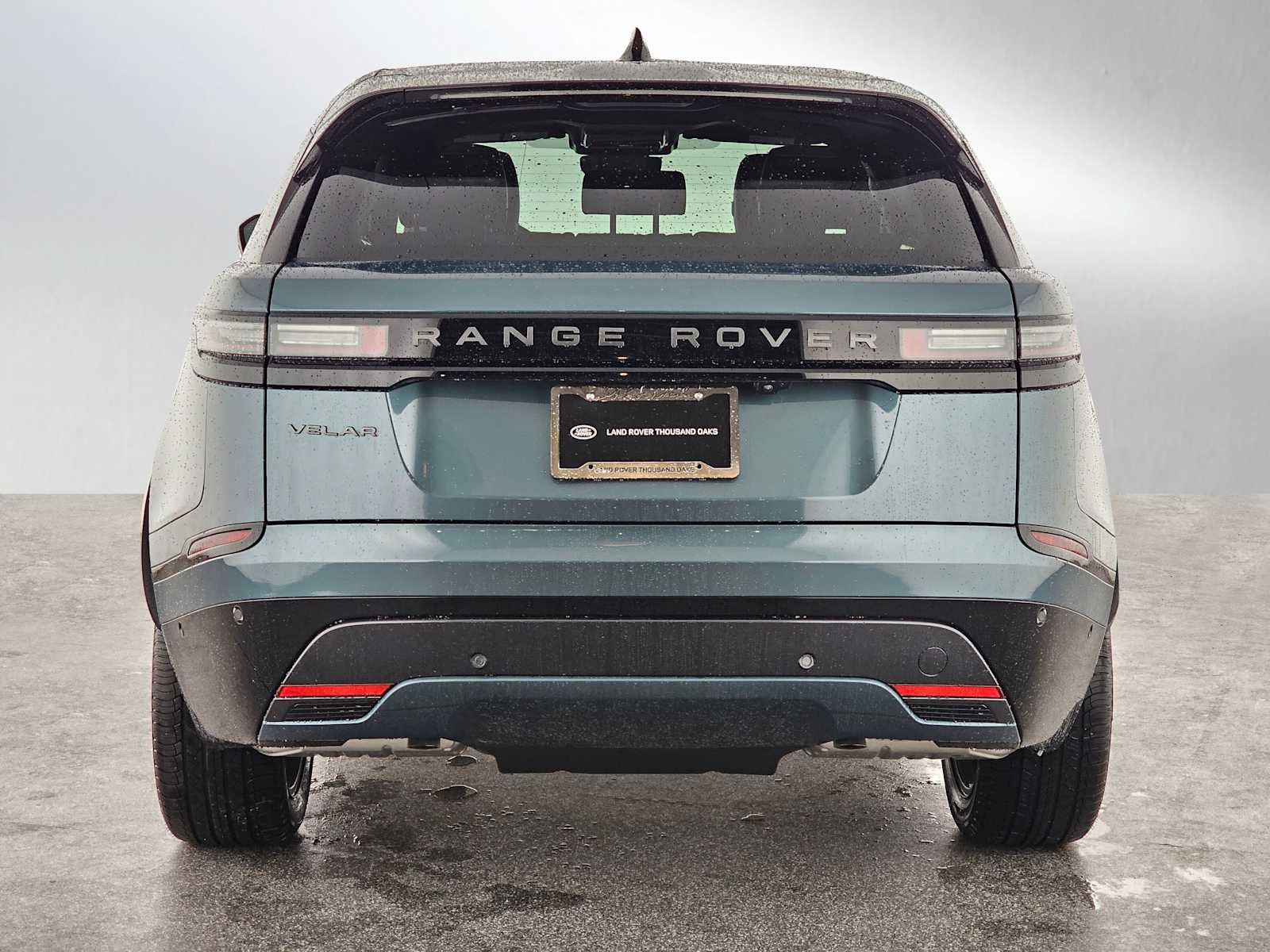 2026 Land Rover Range Rover Velar SE photo 4