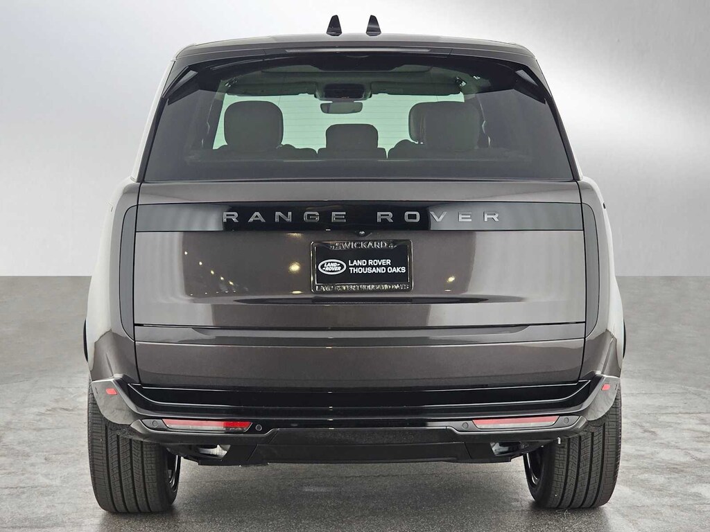 New 2026 Land Rover Range Rover SE SUV