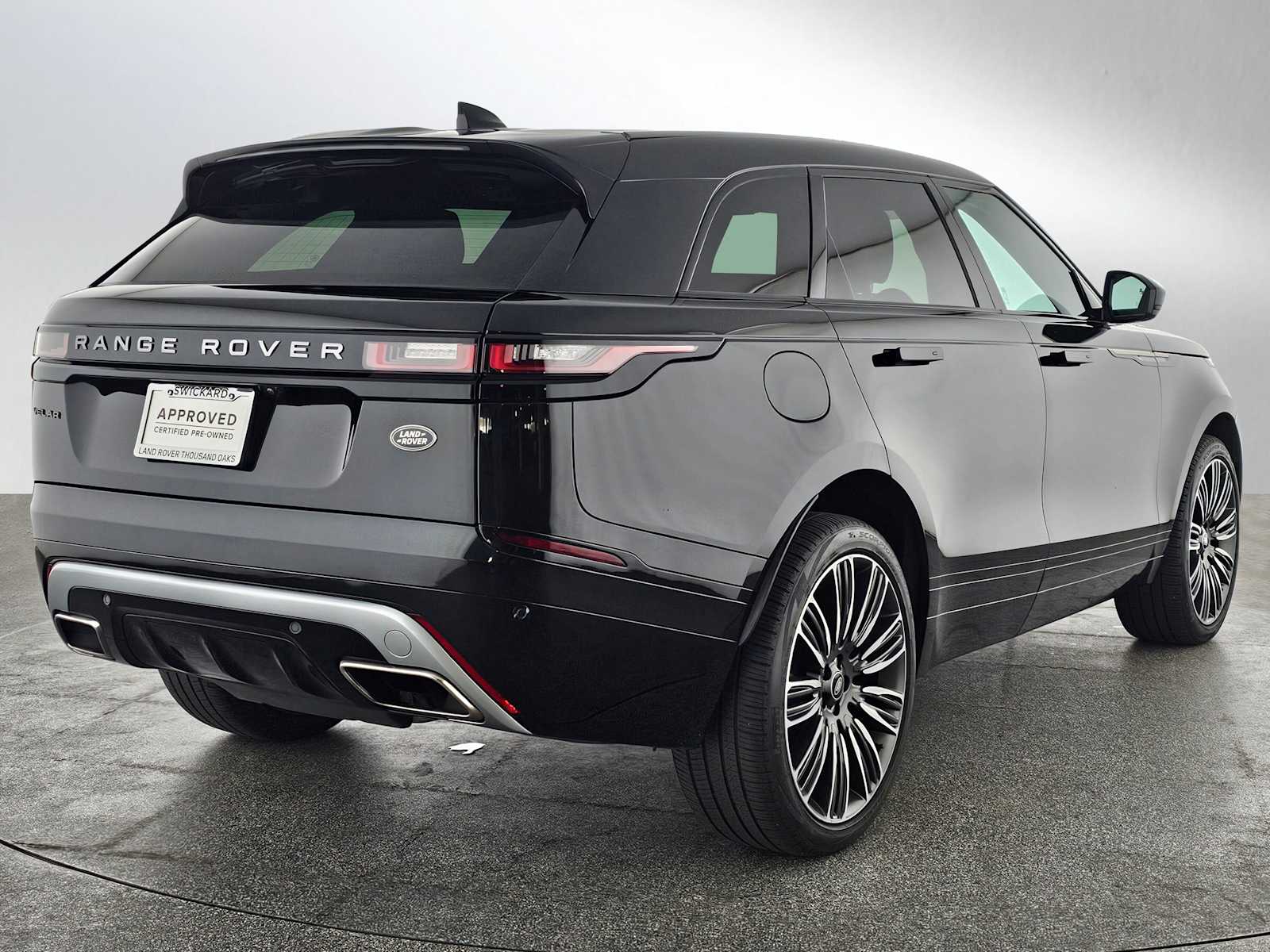 2023 Land Rover Range Rover Velar R-Dynamic S photo 3