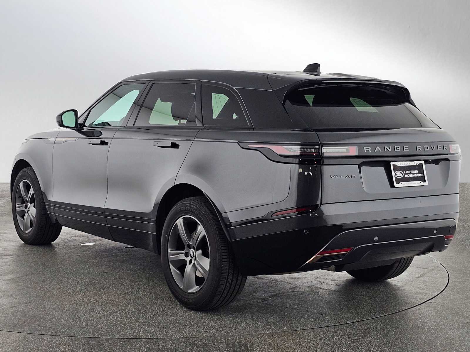 2025 Land Rover Range Rover Velar Dynamic SE photo 2