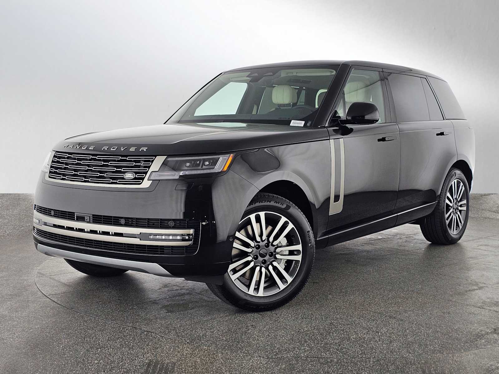 2026 Land Rover Range Rover 4.4 SE LWB 7's photo