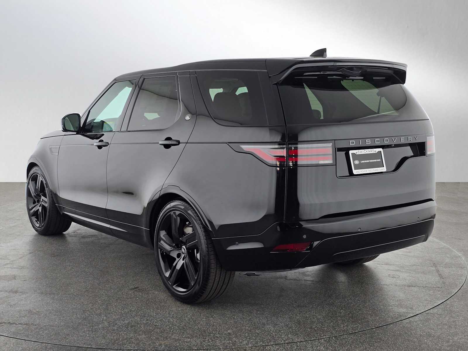 2025 Land Rover Discovery SE photo 3