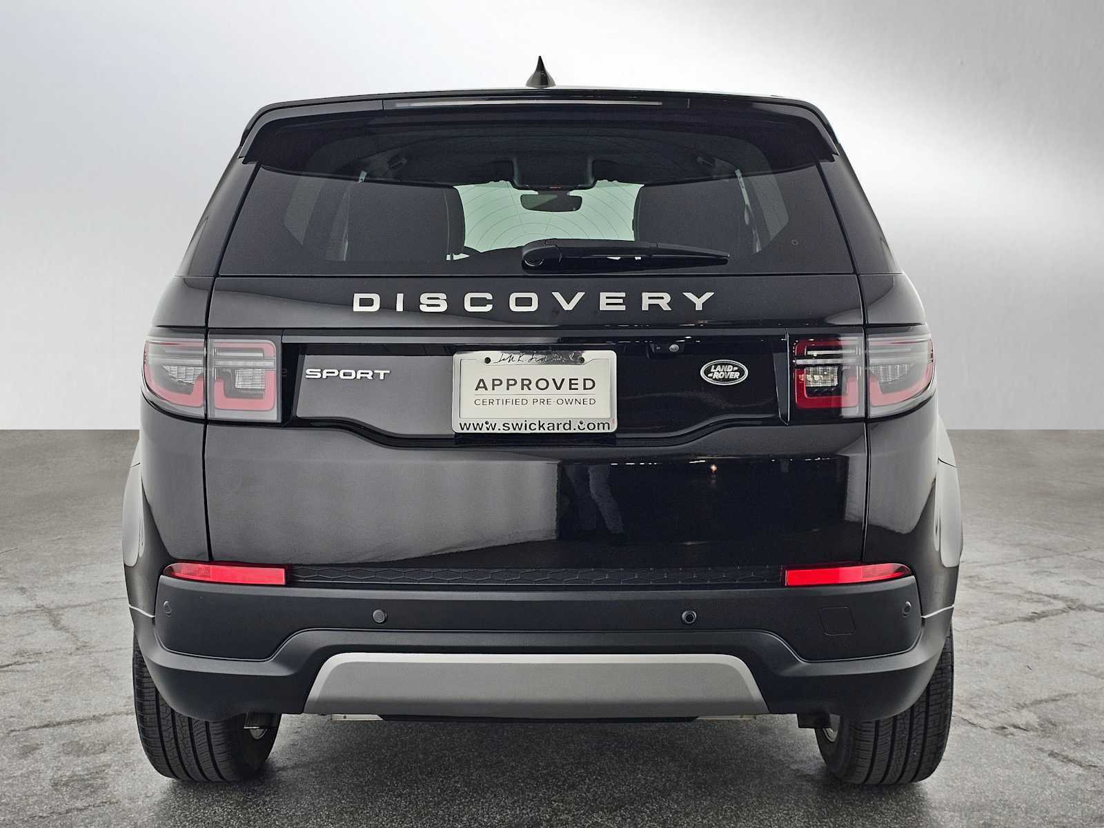 2023 Land Rover Discovery Sport SE photo 4