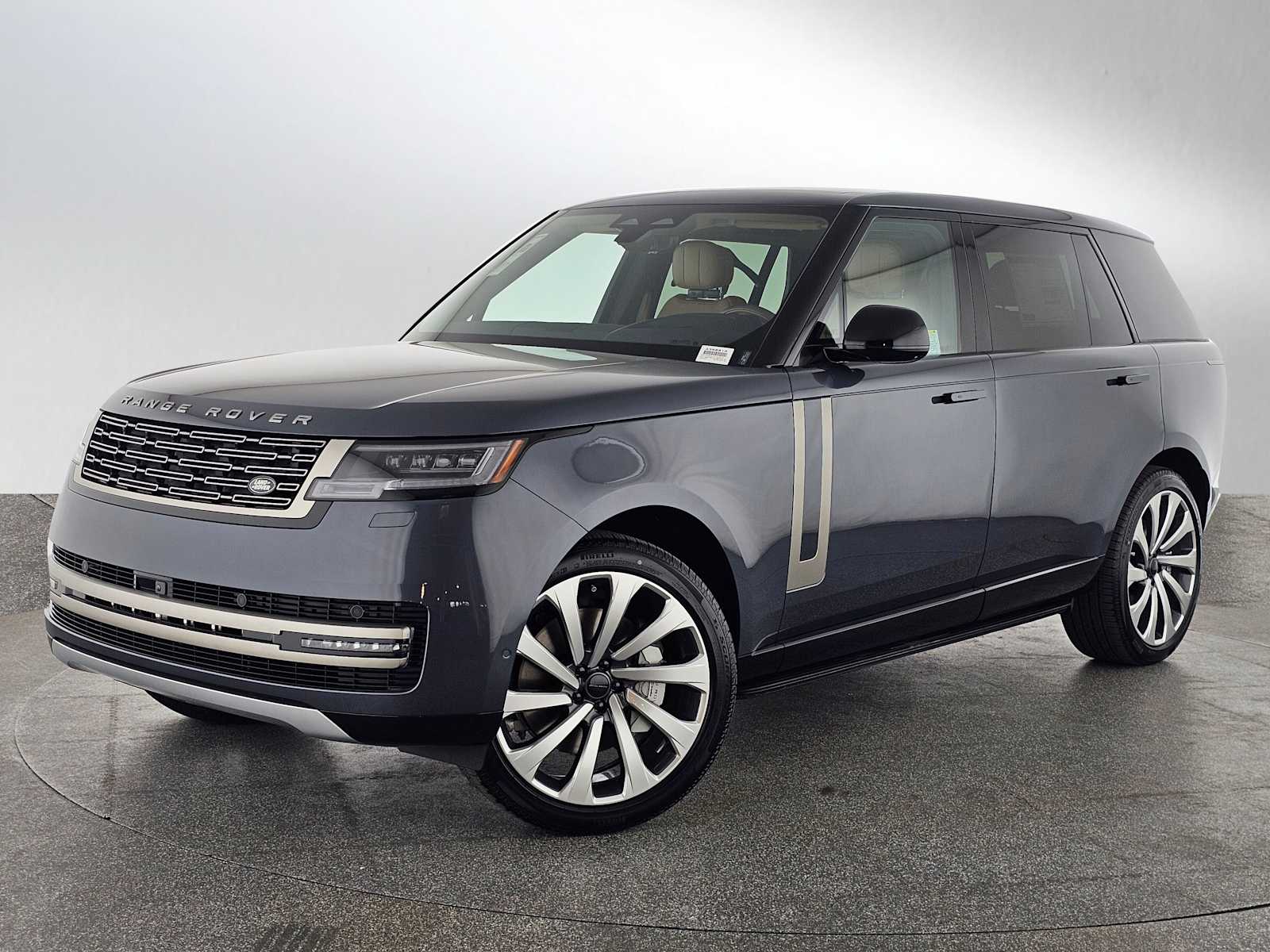 2026 Land Rover Range Rover 4.4 SE LWB 7's photo
