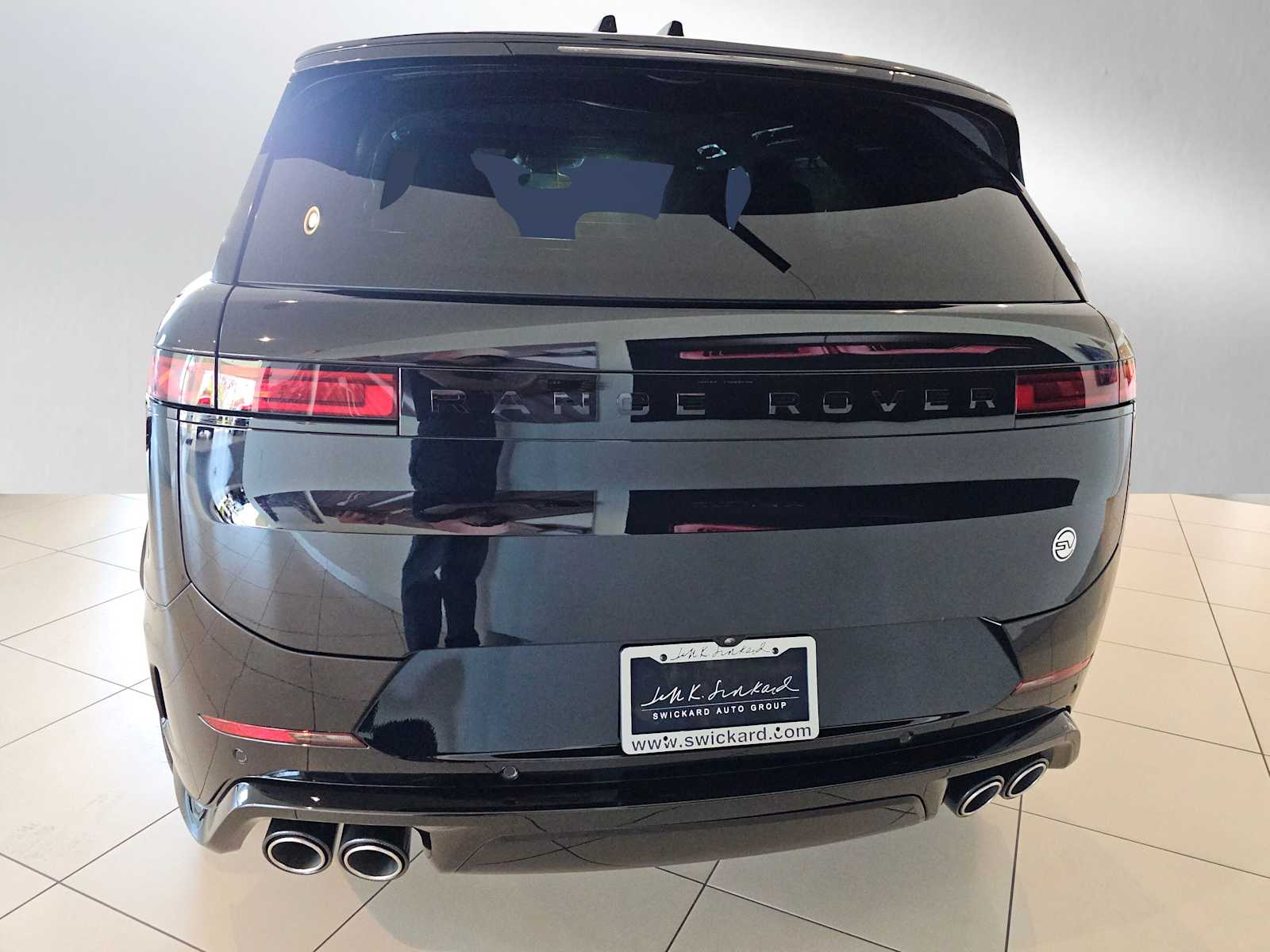 2025 Land Rover Range Rover Sport photo 3