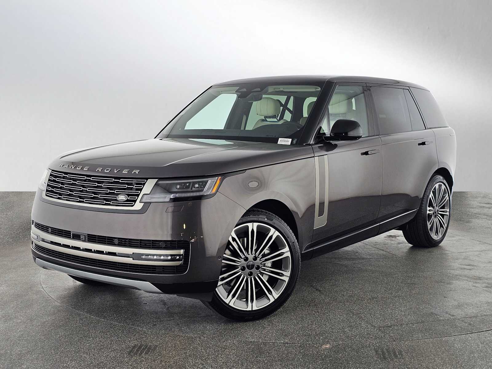 2026 Land Rover Range Rover 3.0 SE LWB 7's photo