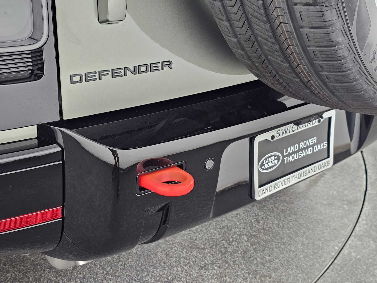 2025 Land Rover Defender X - Photo 7