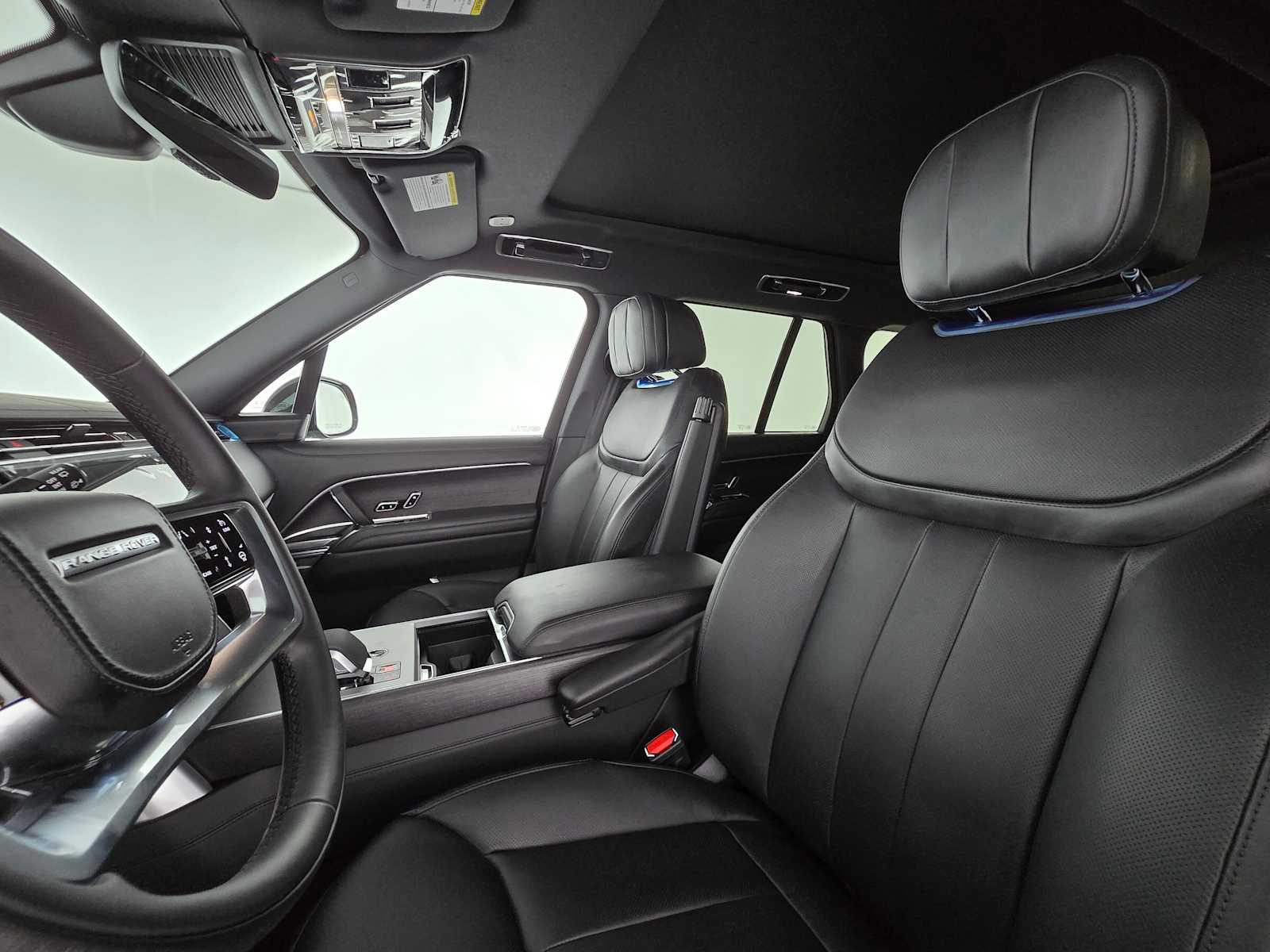 2025 Land Rover Range Rover SE - Photo 22