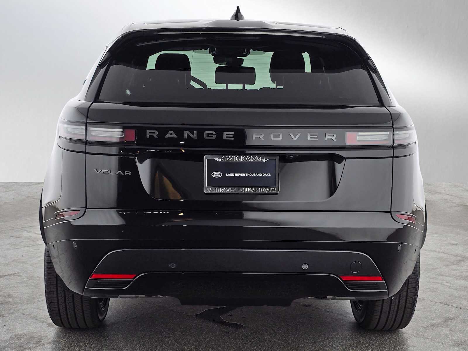 2026 Land Rover Range Rover Velar P400 Dynamic SE photo 4