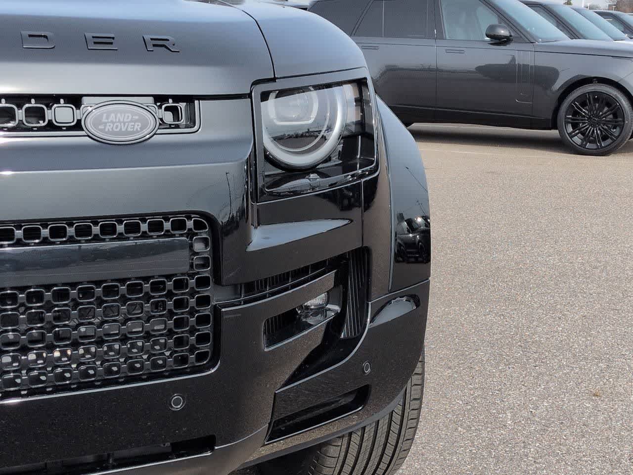 Thumbnail: 2026 Land Rover Defender - 10