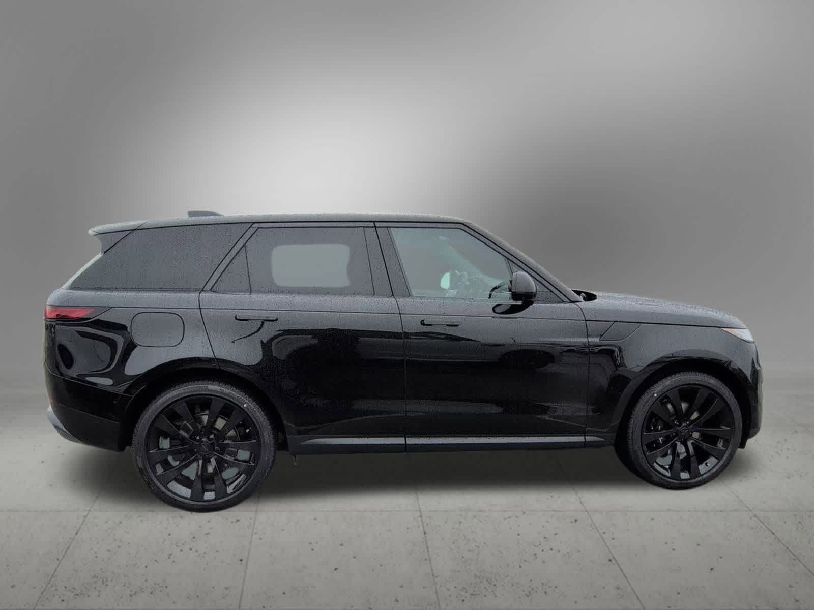 Thumbnail: 2026 Land Rover Range Rover Sport - 7