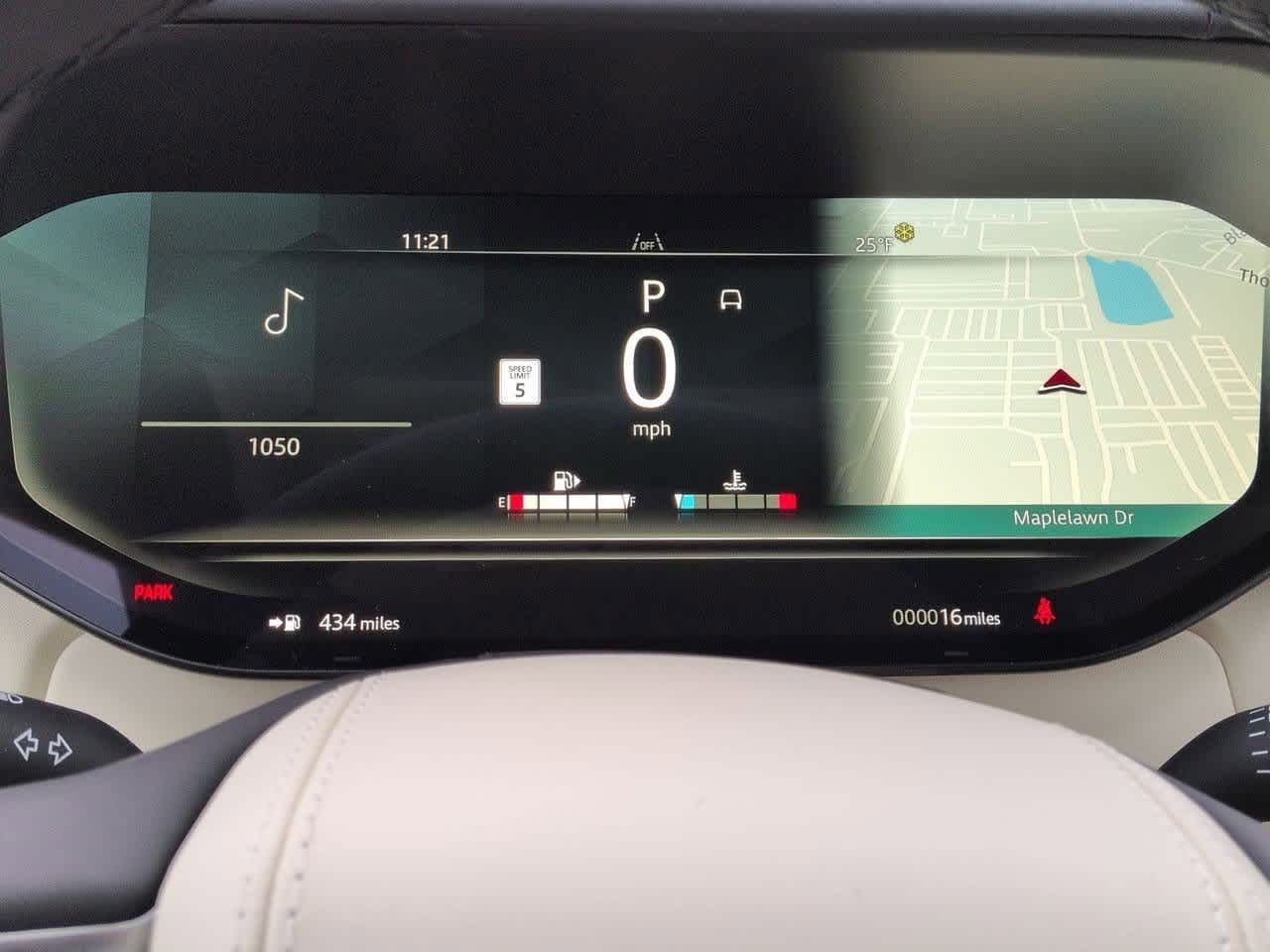 Thumbnail: 2026 Land Rover Range Rover - 35