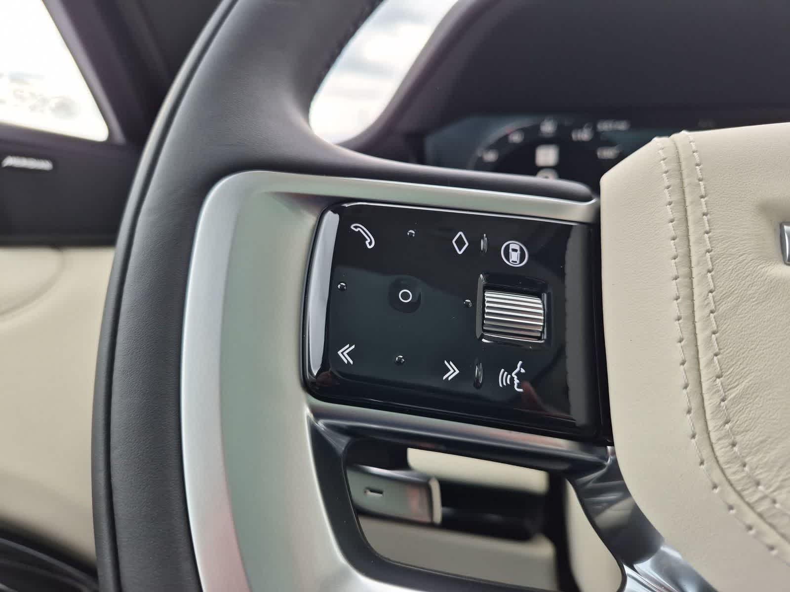 Thumbnail: 2026 Land Rover Range Rover - 24