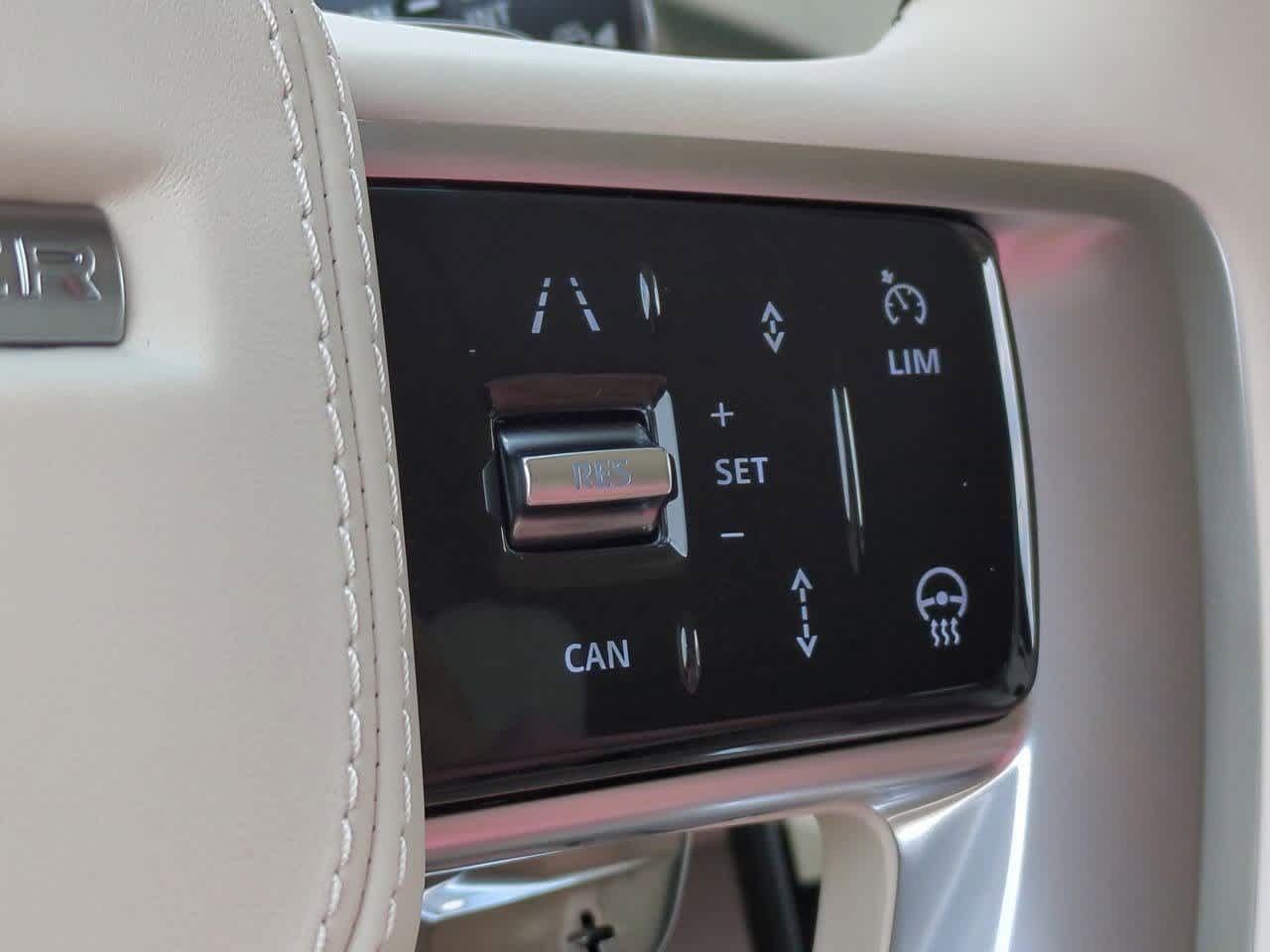 Thumbnail: 2025 Land Rover Range Rover - 25