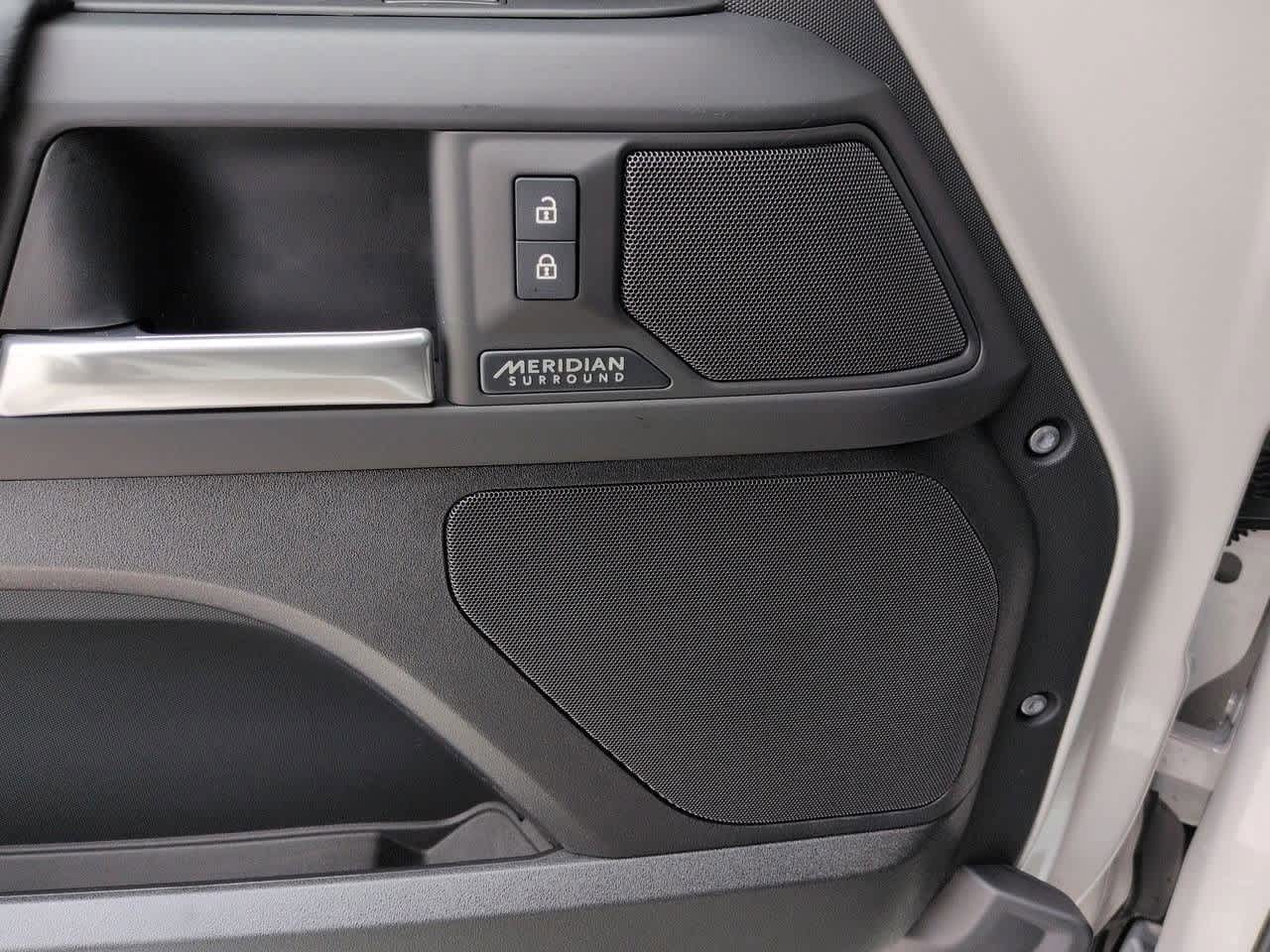 Thumbnail: 2026 Land Rover Defender - 32