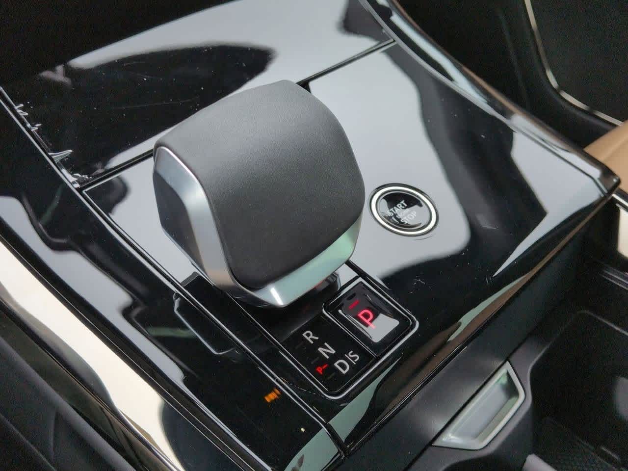 Thumbnail: 2026 Land Rover Range Rover Sport - 34