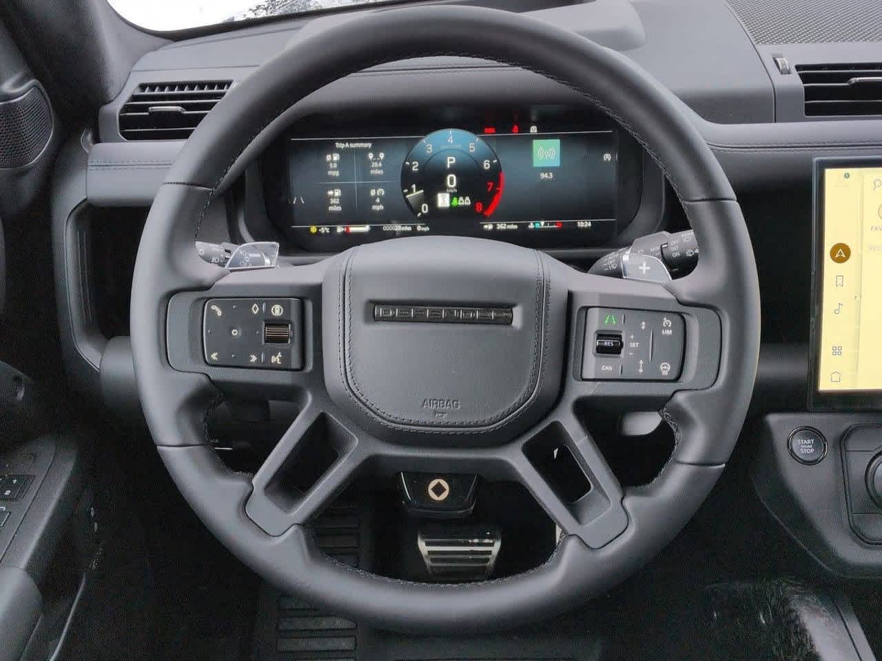 Thumbnail: 2025 Land Rover Defender - 24