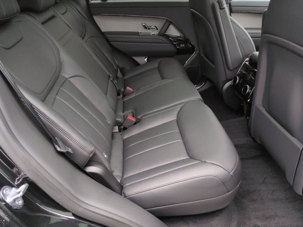 Thumbnail: 2026 Land Rover Range Rover Sport - 20