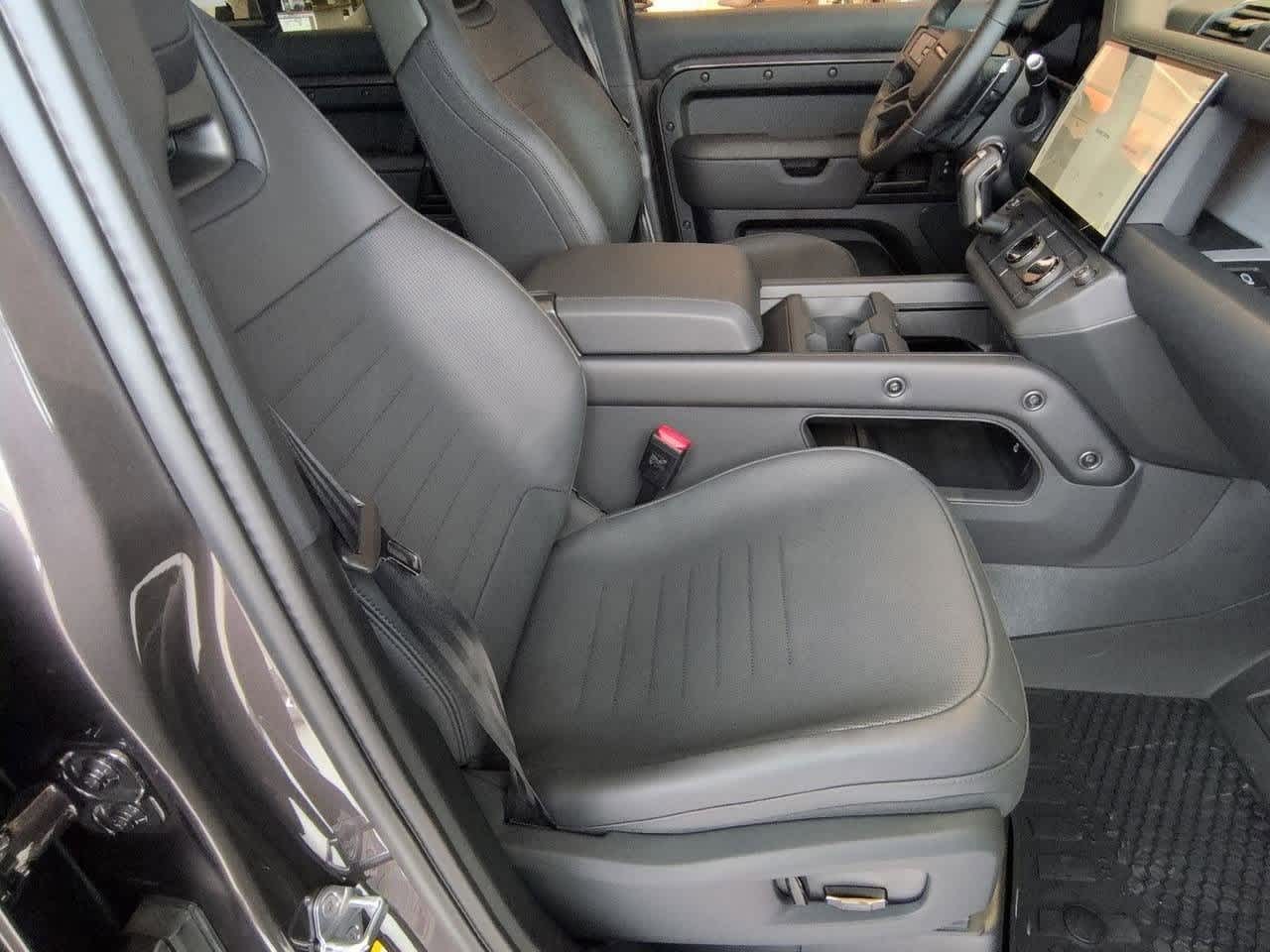 Thumbnail: 2026 Land Rover Defender - 23