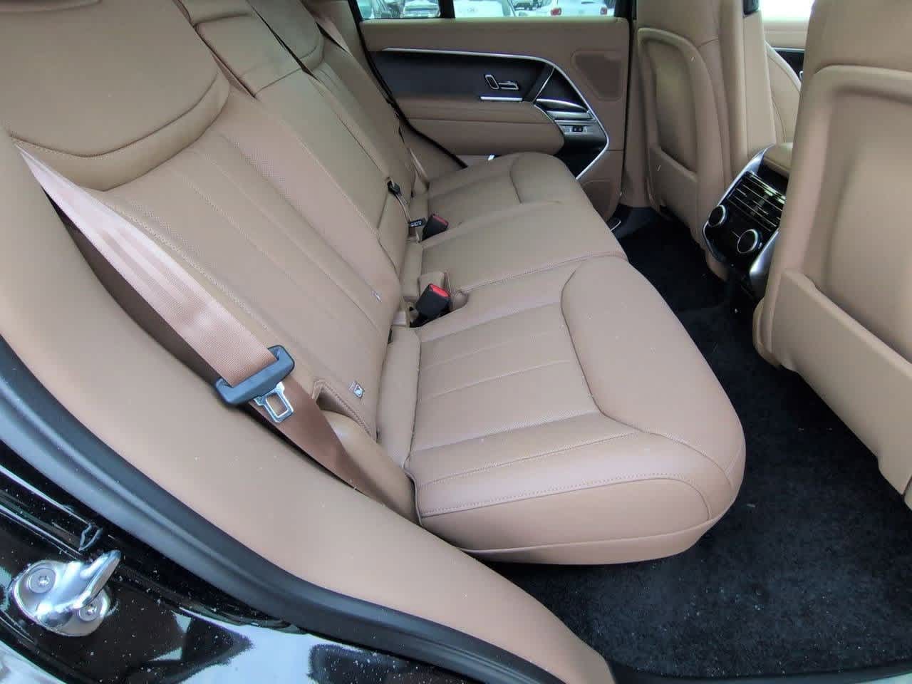 Thumbnail: 2026 Land Rover Range Rover - 21