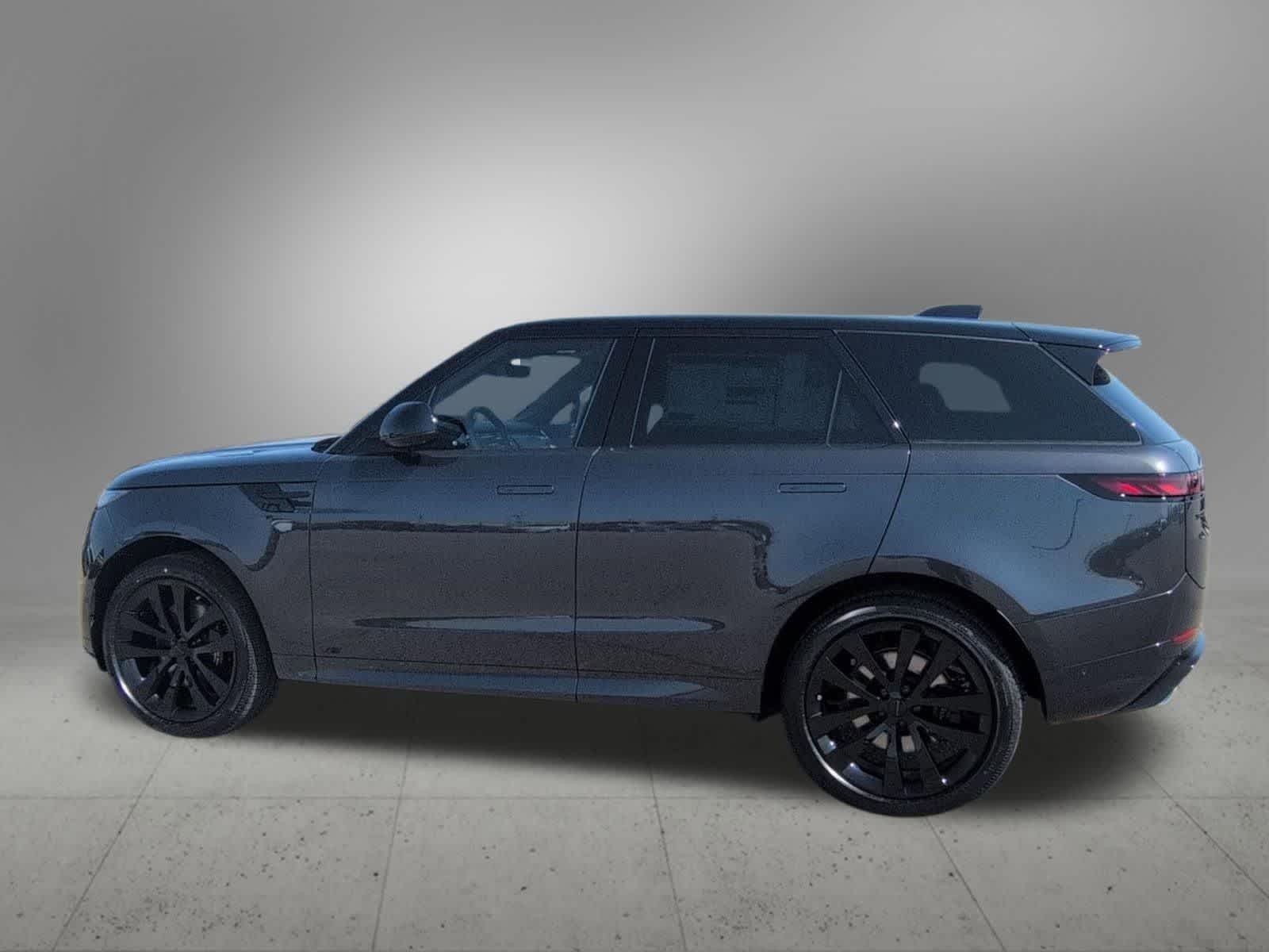 Thumbnail: 2026 Land Rover Range Rover Sport - 3