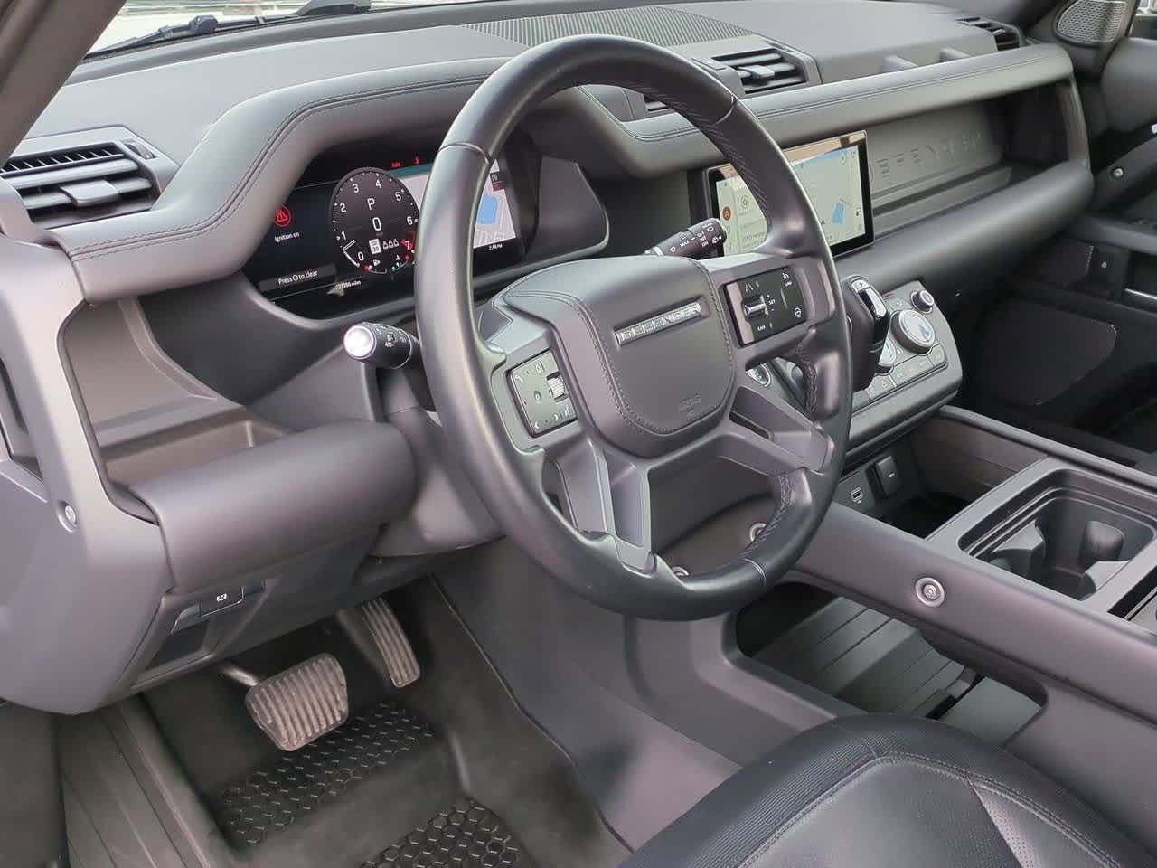 2023 Land Rover Defender 110 X-Dynamic SE photo 2