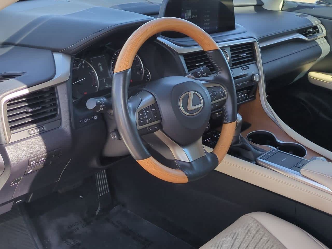 2022 Lexus RX 350 photo 2