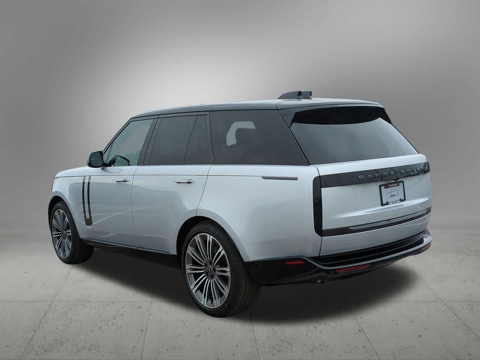 2025 Land Rover Range Rover SE photo 4