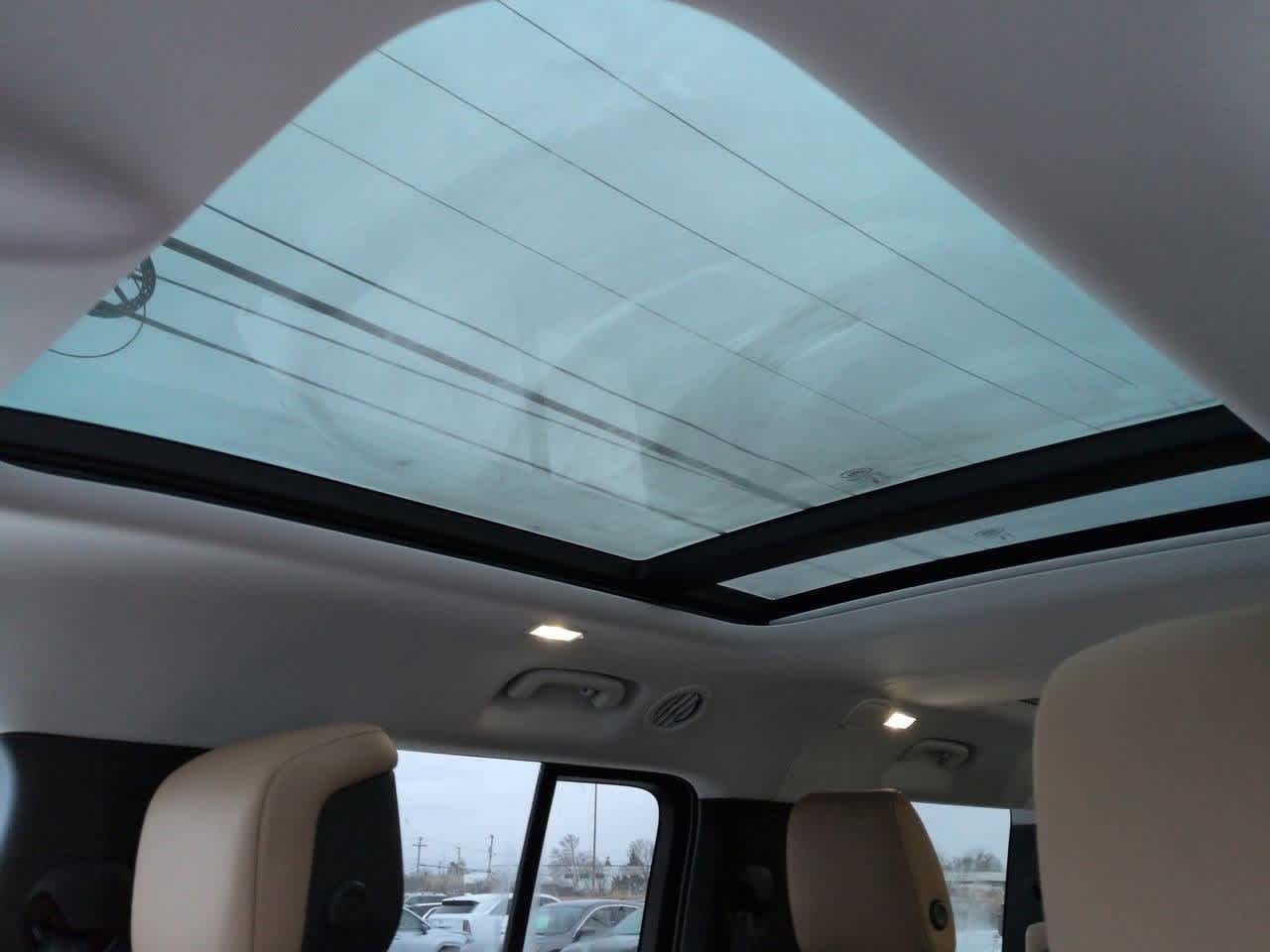 Thumbnail: 2025 Land Rover Defender - 19